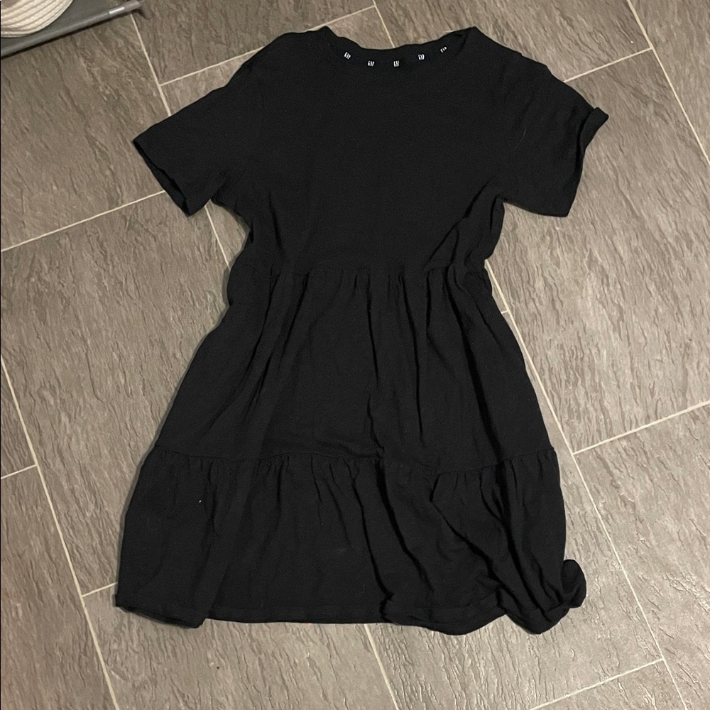 GAP Black Short Sleeve Dress